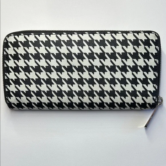 Michael Kors Monochrome Houndstooth Zip Wallet - Picture 5 of 8